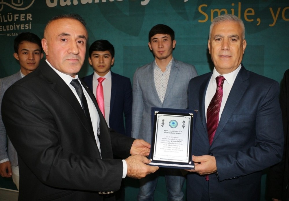 Türkiye Diyanet Vakfından Bozbeye Teşekkür Plaketi