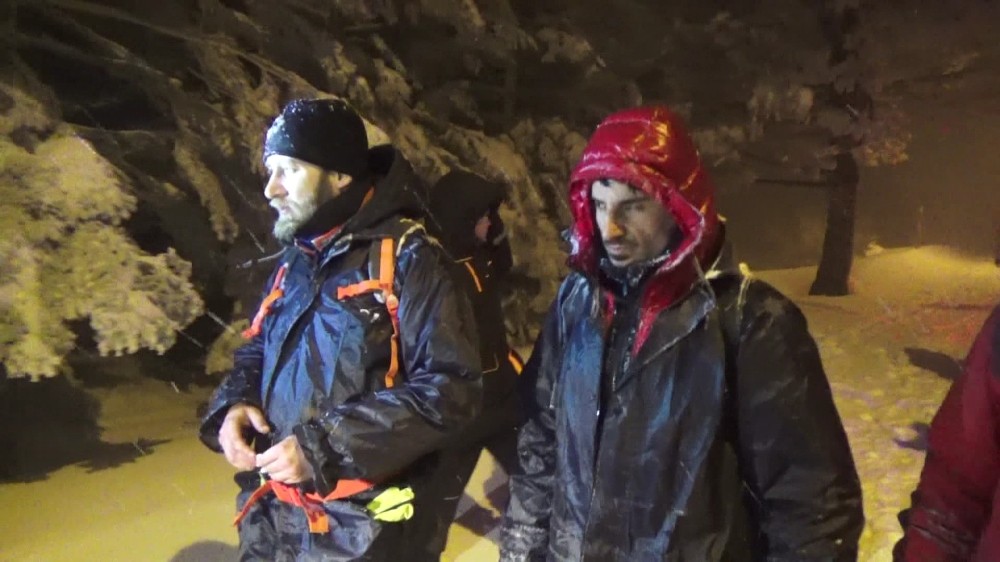 Uludağda Kaybolan Dağcılara Nefes Kesen Kurtarma Operasyonu