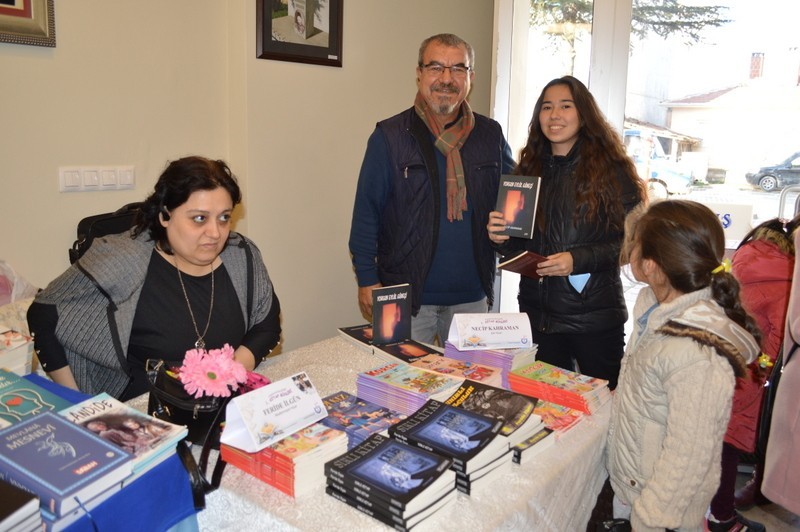 Yenişehirli Şair Okurlarıyla Buluştu