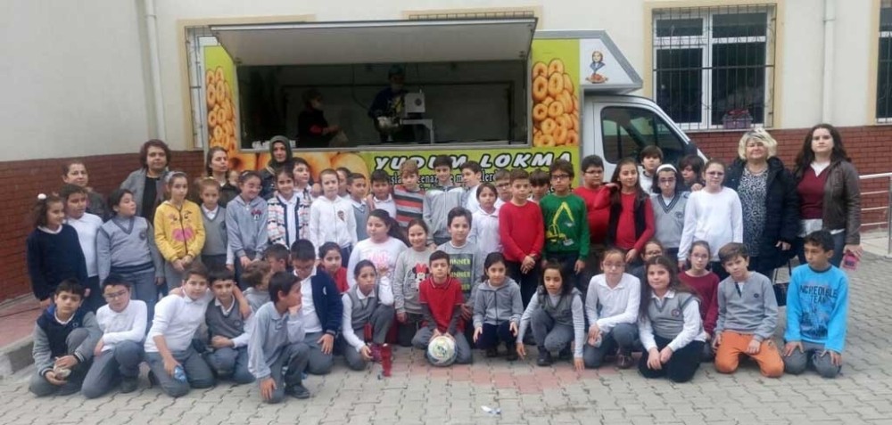 Yerli Malı Etkinliğinde Lokma Dağıttılar