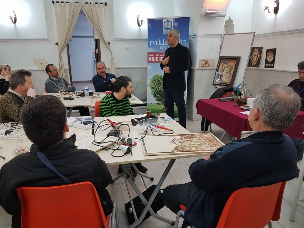 Yıl-Mek Kursiyerlerine Aile İçi İletişim Semineri