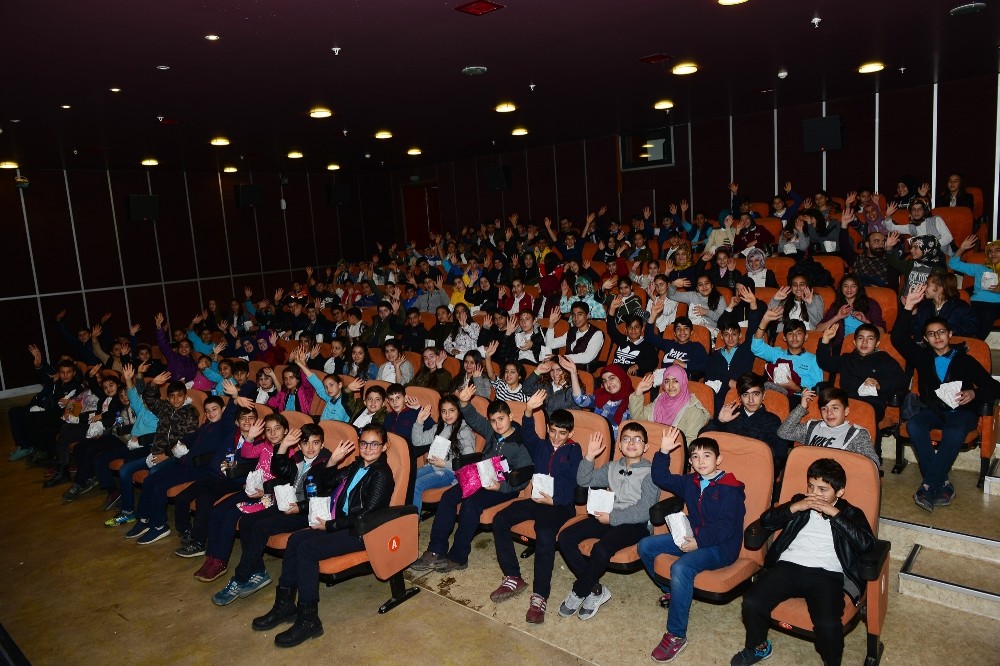 Yıldırımda 30 Bin Öğrenci Sinemayla Buluşuyor