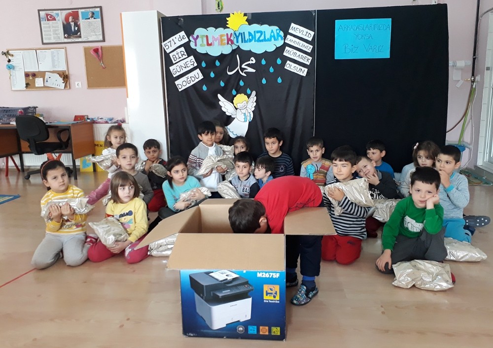 Yıldırımlı Miniklerden Yürekleri Isıtan Yardım