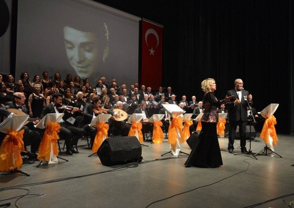 Zeki Müren Doğum Gününde Eserleriyle Anıldı