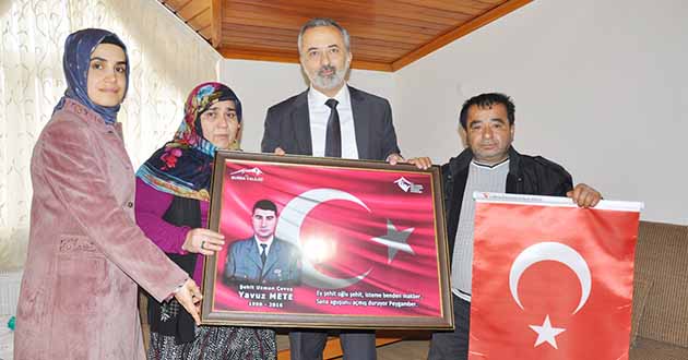 Şehit aileleri unutulmadı