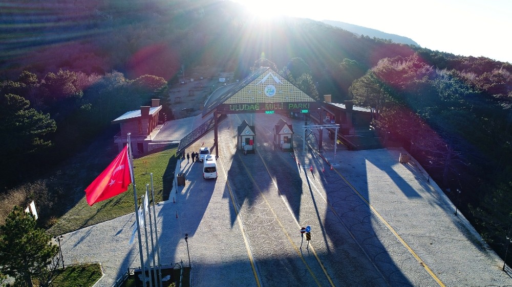 2 Günde 50 Bin Kişi Uludağa Çıktı