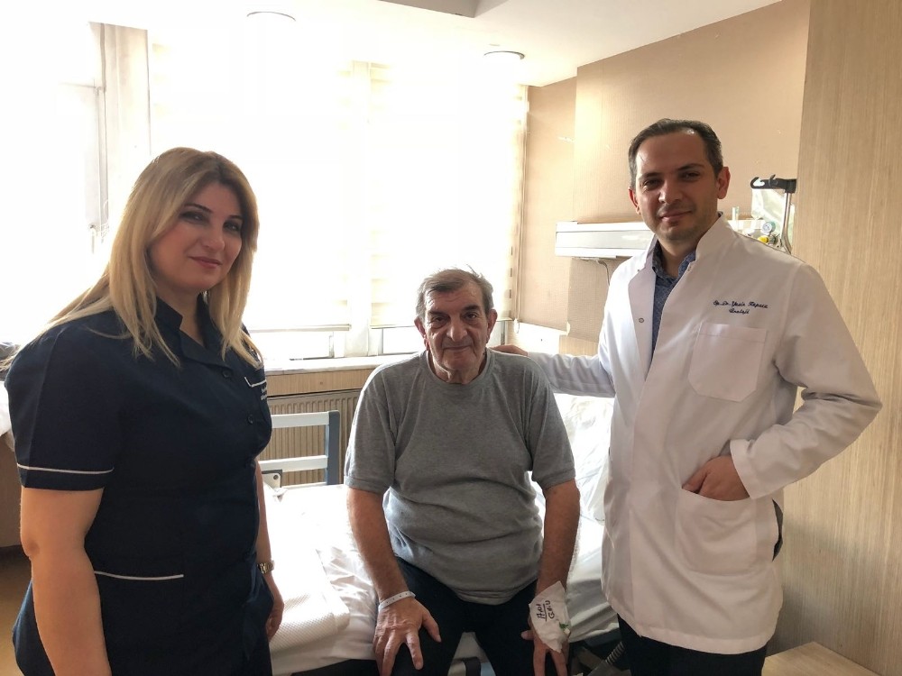 8 Santimetrelik Tümör Laparoskopik Teknikle Alındı