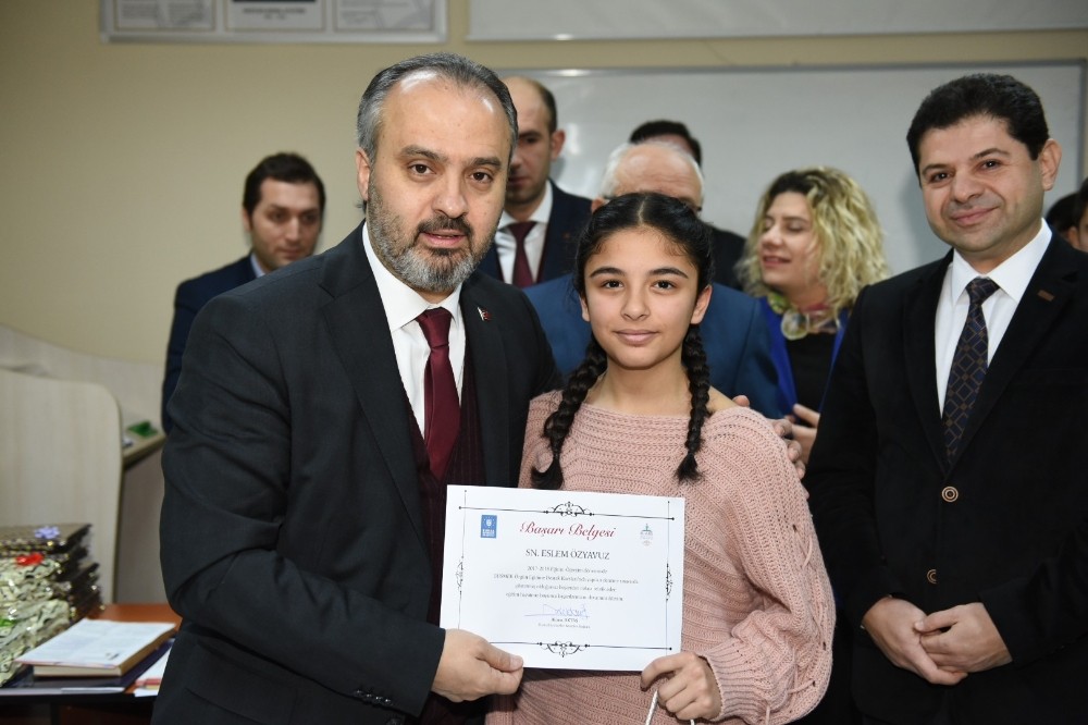 Aktaştan Öğrencilere ‘Teknoloji Bağımlılığı Uyarısı