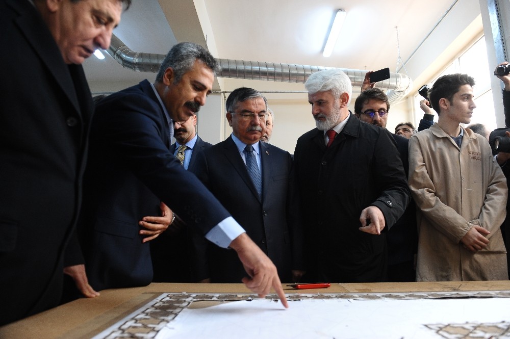 Bakan Yılmaz: Türkiyede Mesleki Eğitim Oranını Yüzde 60Lara Çıkartacağız