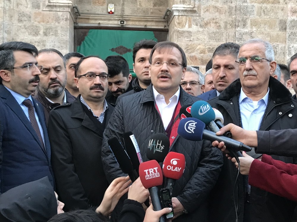 Başbakan Yardımcısı Çavuşoğlu Operasyondaki Askerler İçin Dua Etti