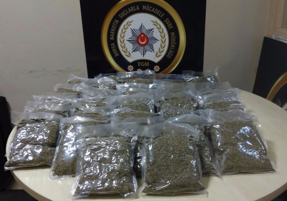 Bursa Polisi Uyuşturucu Baronlarına Göz Açtırmadı