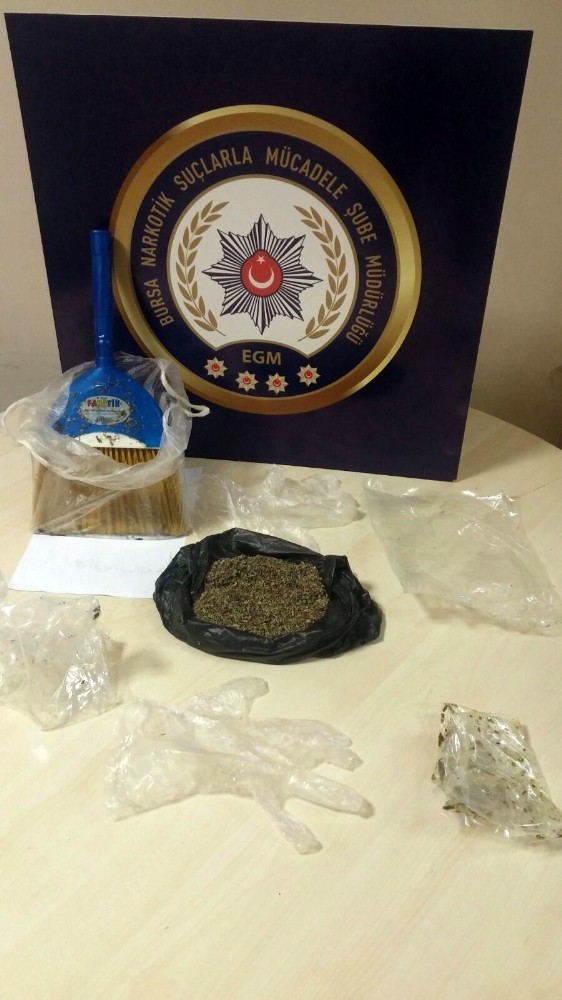 Bursadaki Uyuşturucu Operasyonunda 12 Kişi Gözaltına Alındı