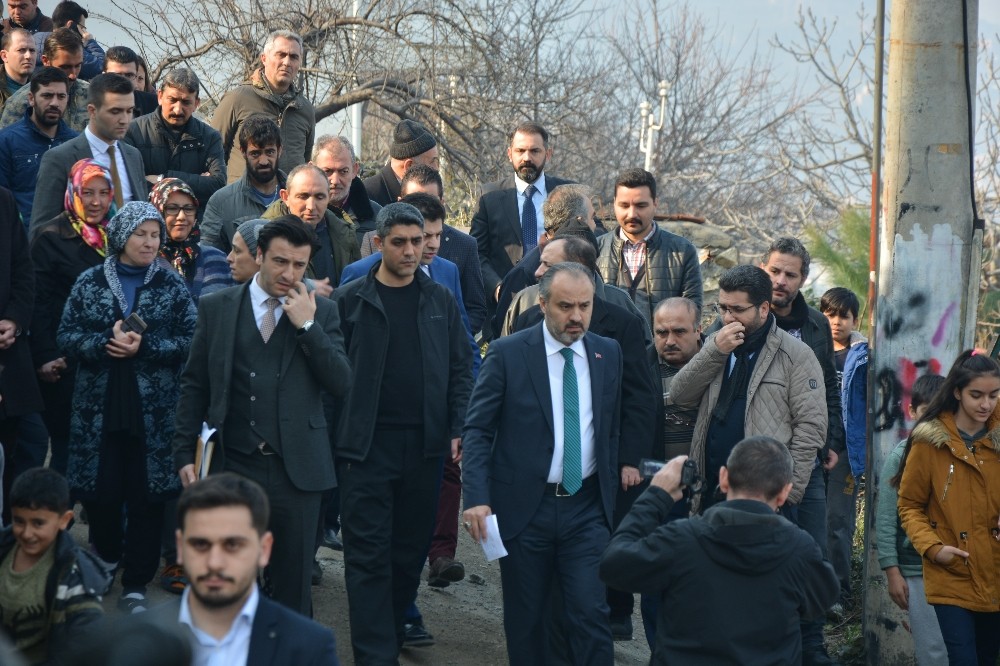 Büyükşehir Belediye Başkanı Heyelan Bölgesinde İnceleme Yaptı