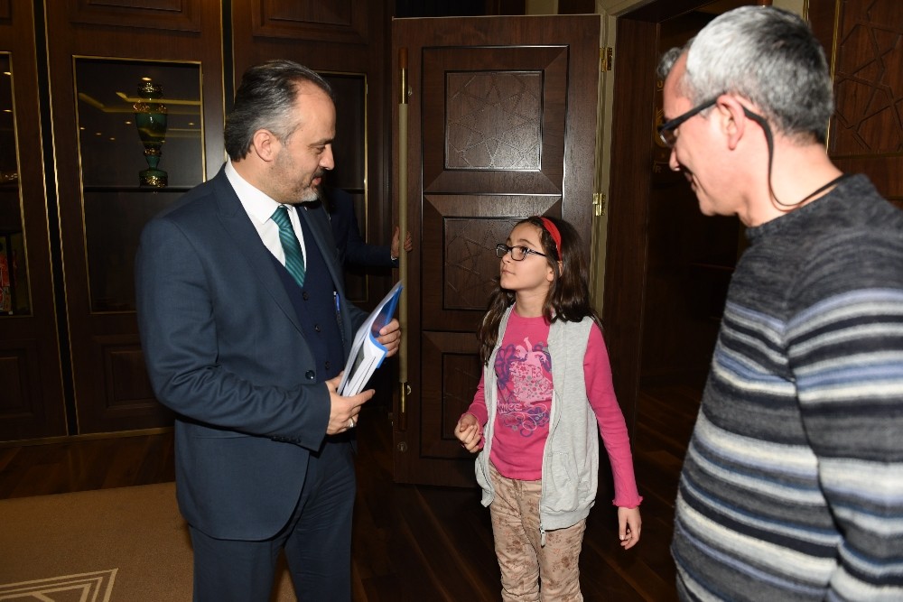 Büyükşehir Personeline ‘Çek Paylaş Ödülü