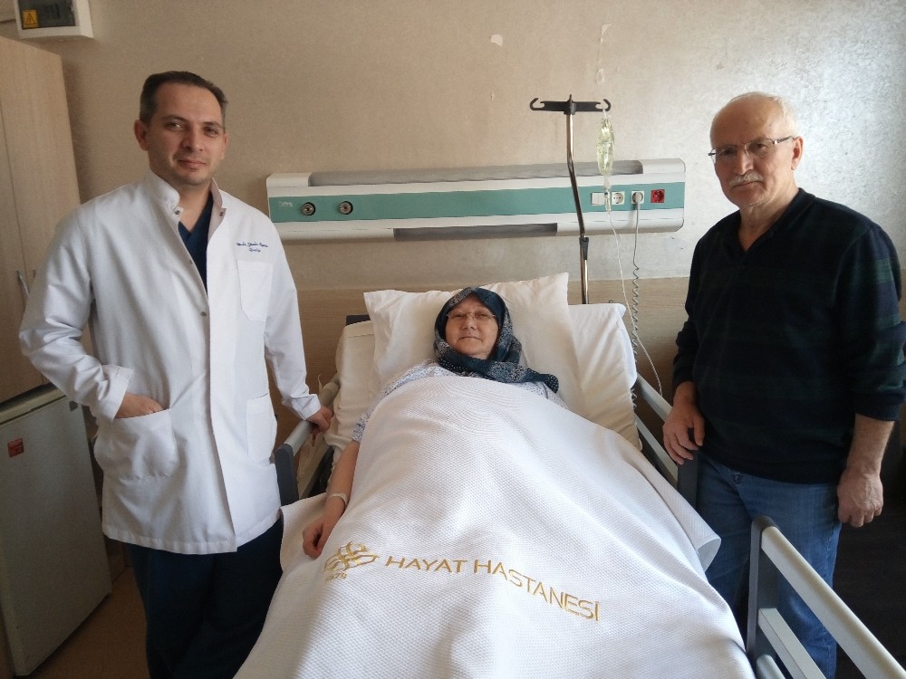 Çalışmayan Böbreği ‘Laparoskopik Nefrektomi Yöntemiyle Alındı