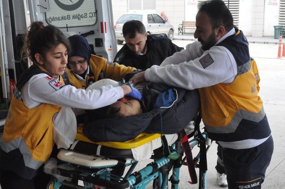 Çatıdan Düşen İşçi Hayatını Kaybetti