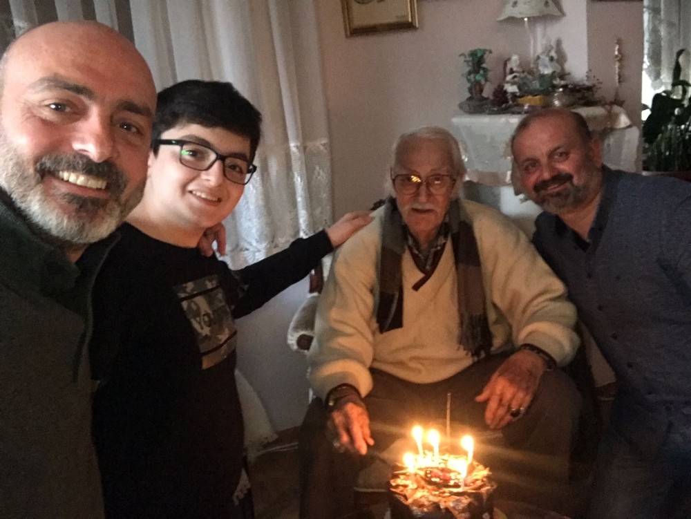 Eşref Kolçaka Sürpriz Doğum Günü