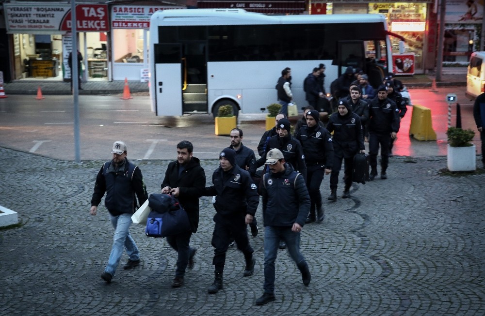 Fetöcü 12 Eski Subay Adliyeye Sevk Edildi