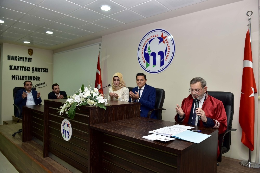 İlk Resmi Dini Nikah Mustafakemalpaşada Kıyıldı