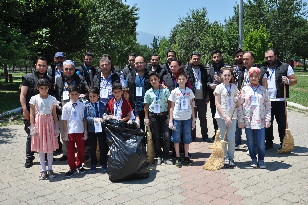 İnegöl 15 Bin 500 Suriyeliye Kucak Açtı