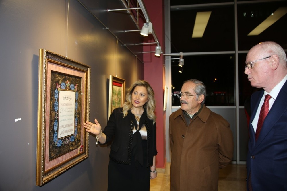 “Kağıtta Açan Çiçekler” Eskişehirde Sanatseverlerle Buluştu