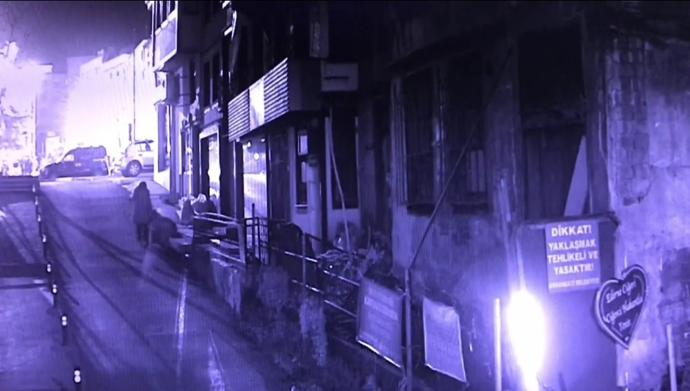 Kaptı Ama Kameradan Kaçamadı