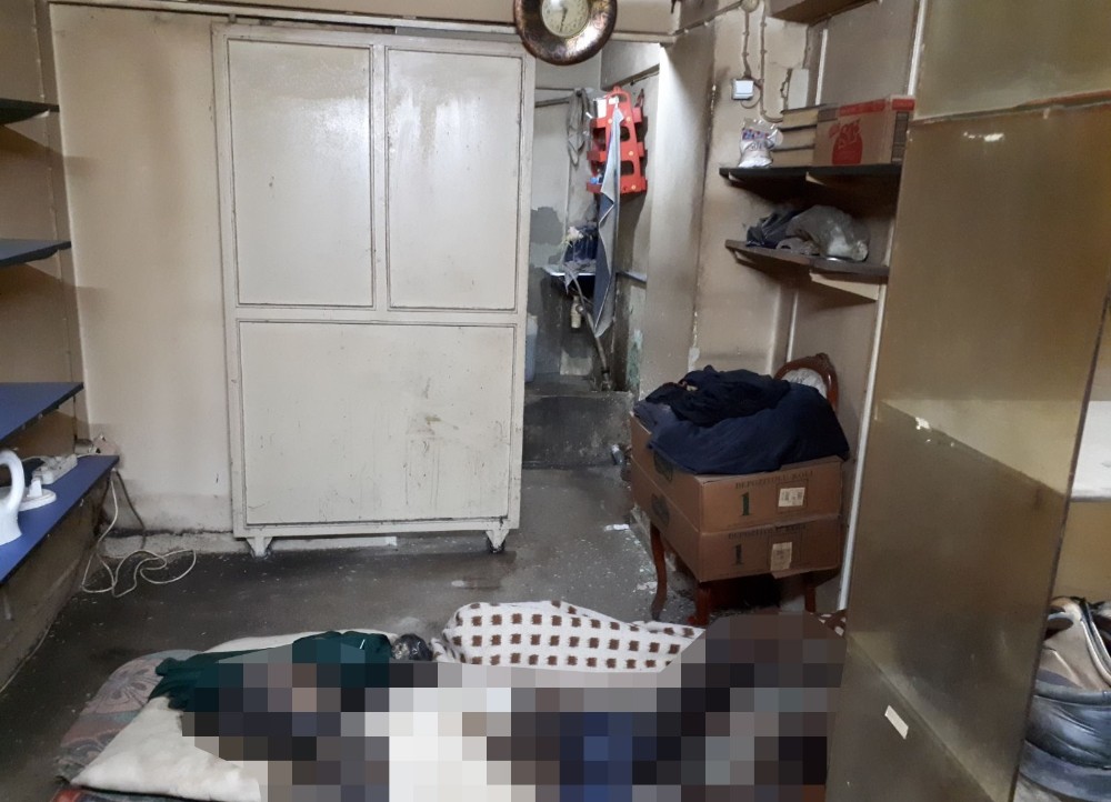 Kötü Koku Gelen Evde Ceset Bulundu