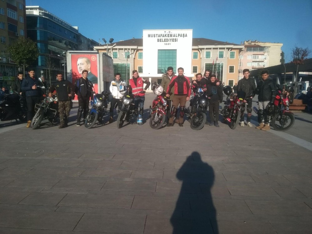 Motosiklet Tutkunları M. Kemalpaşada Buluştu