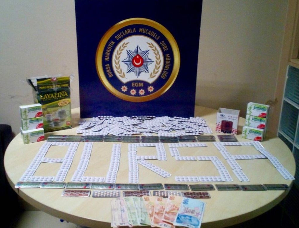 Narkotik Ekipleri Uyuşturucuya Geçit Vermedi