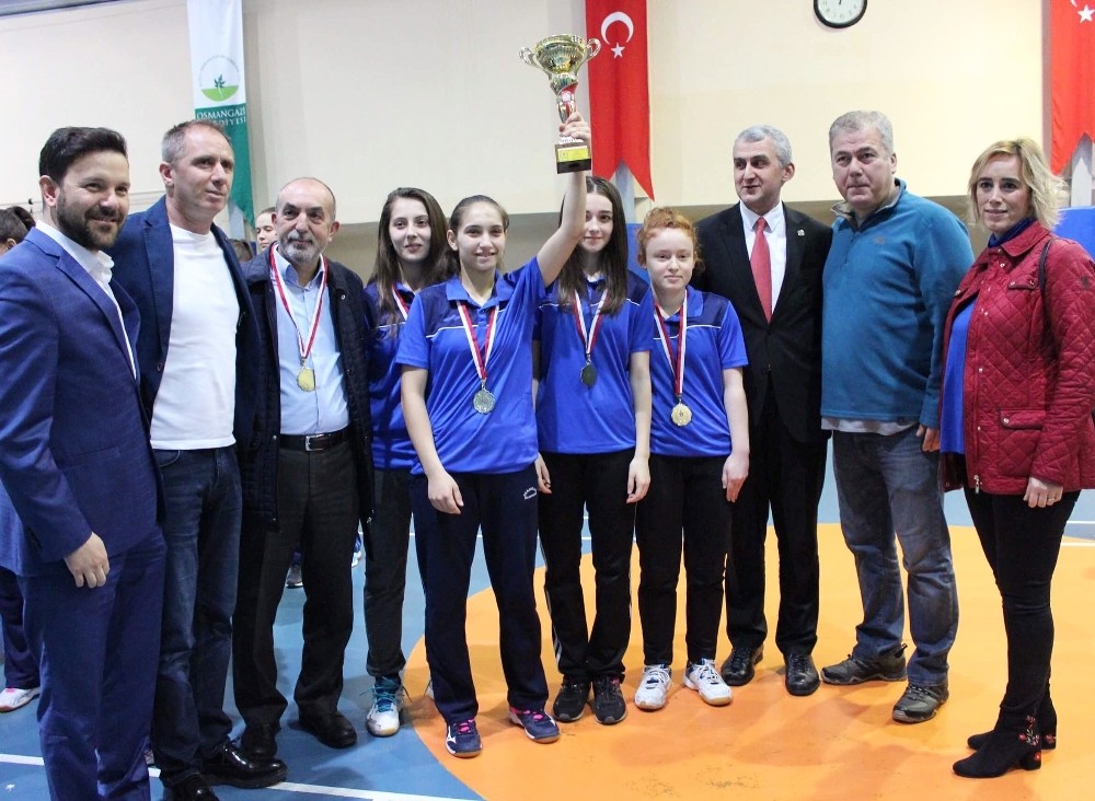 Osmangazide Badminton Turnuvası