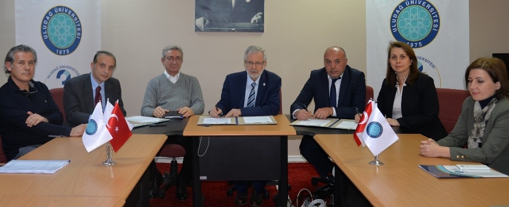 Özel Hastanelerden Geleceğin Doktorlarına Burs