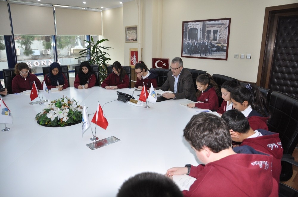 Özkan: “Eğitimilk Önceliğimiz”