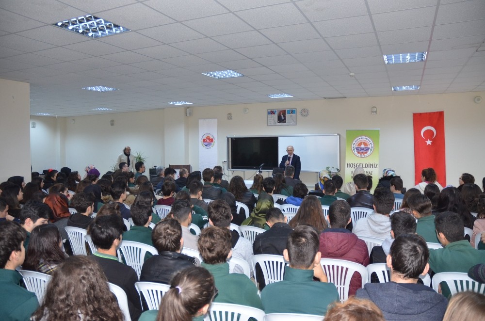 Şimşirgilden Gençlerle Tarih Sohbetleri