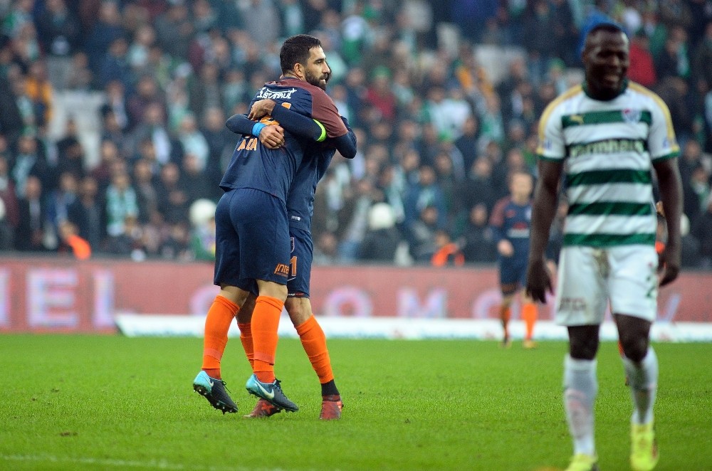 Süper Lig: Bursaspor: 0 – Medipol Başakşehir: 3 (Maç Sonucu)