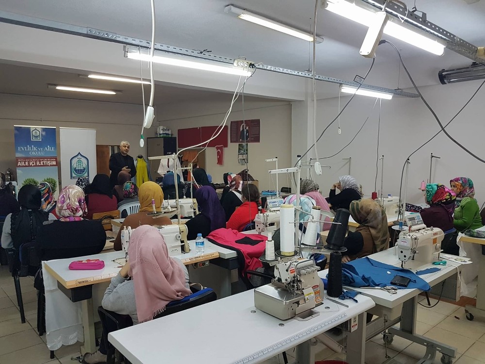 Yıldırımlı Kadınlara Aile İçi İletişim Semineri