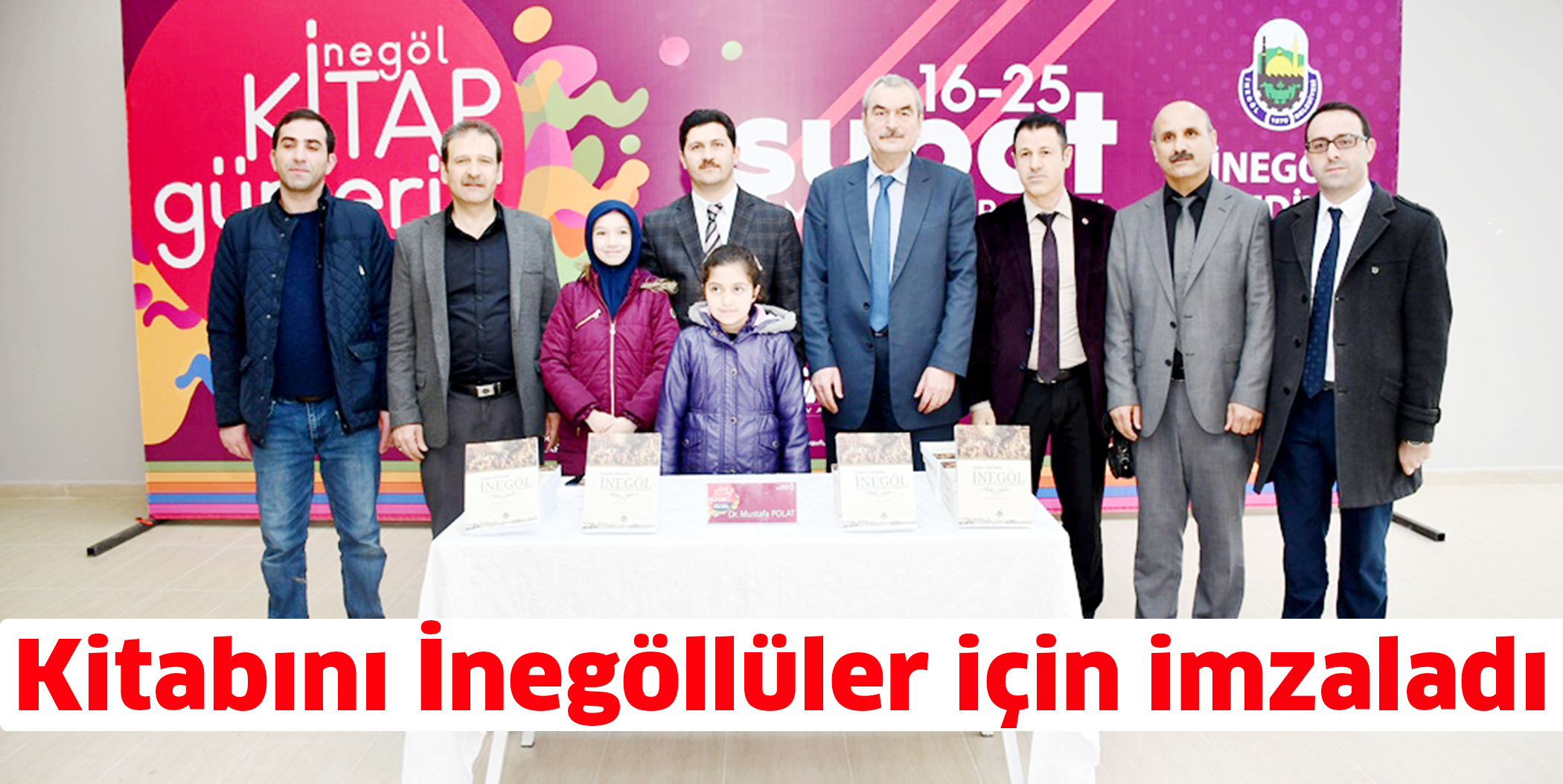 Kitabını İnegöllüler için imzaladı