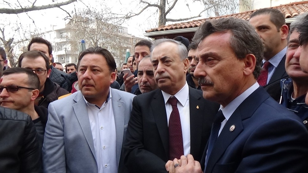 Aytaçı Binlerce Seveni Uğurladı