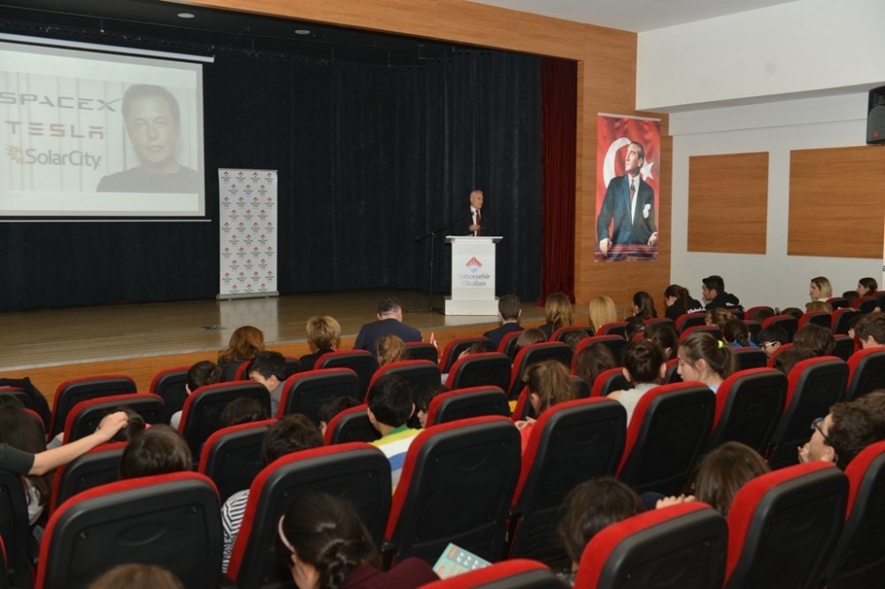 Bozbey Öğrencilere İnovasyon Çalışmalarını Anlattı