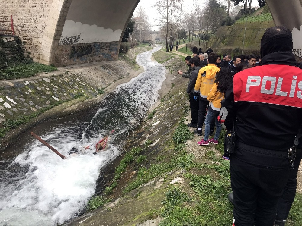 Bursada Kadın Cesedi Bulundu