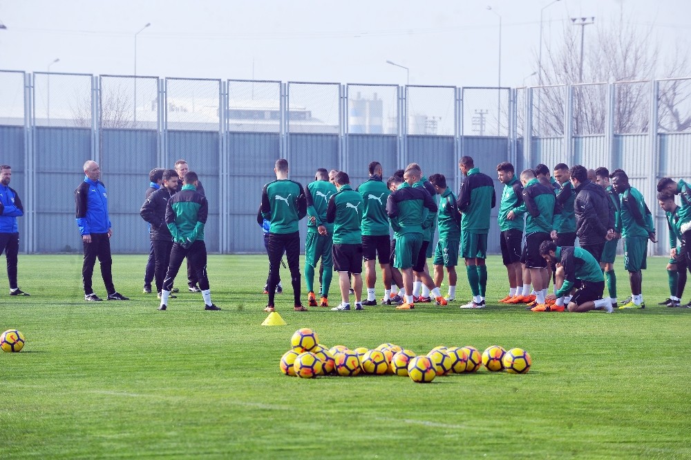 Bursaspor, Galatarasay Maçı Öncesi Moral Depoladı