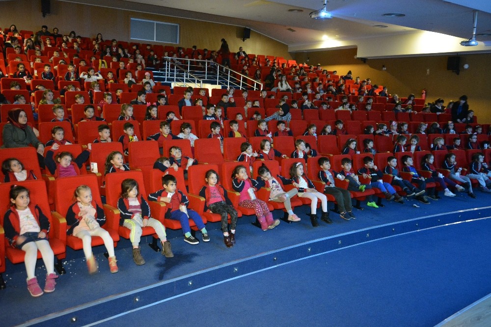 Çocukların Sinema Keyfi