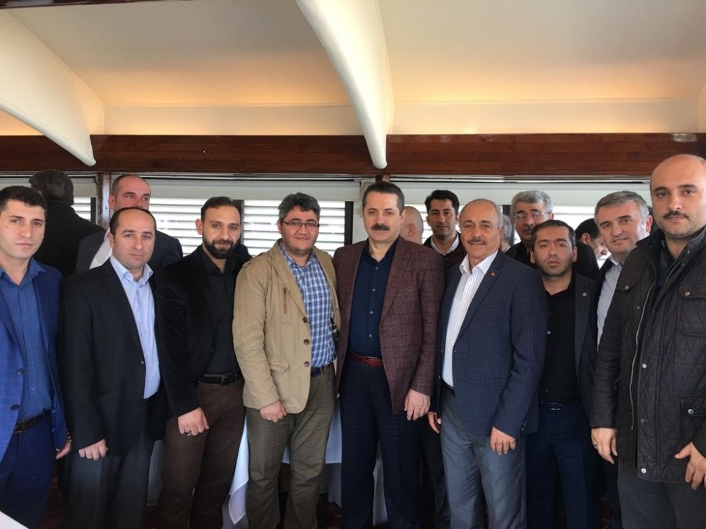 Faruk Çelik Ak Parti Teşkilatlarını Birlik Olmaya Çağırdı