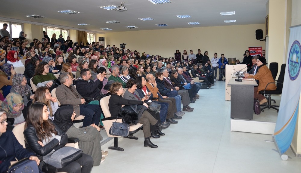 İstiklâl Şairinin Torunundan Mehmetçiğe Dua