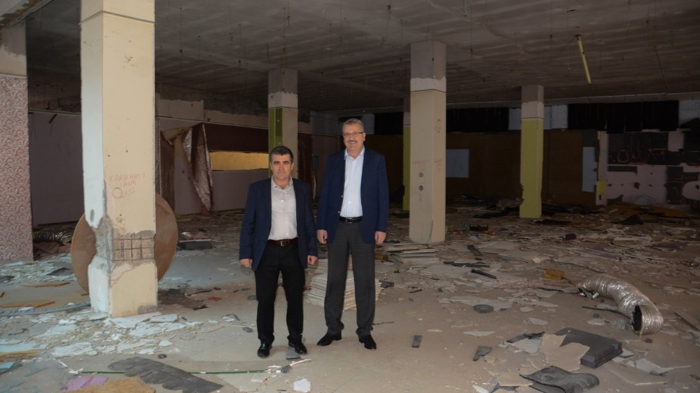 Karacabeyde Otopark Meselesine Köklü Çözüm