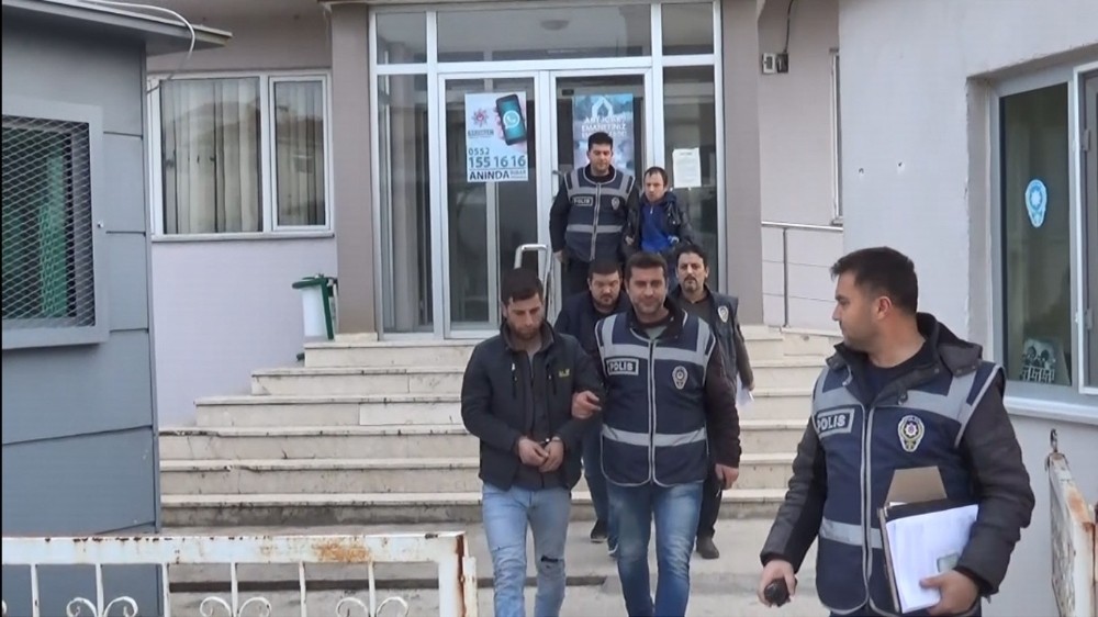 Karacabeyde Uyuşturucu Operasyonları Devam Ediyor