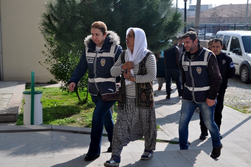 Karacabeyde Zehir Tacirleri Yakalandı