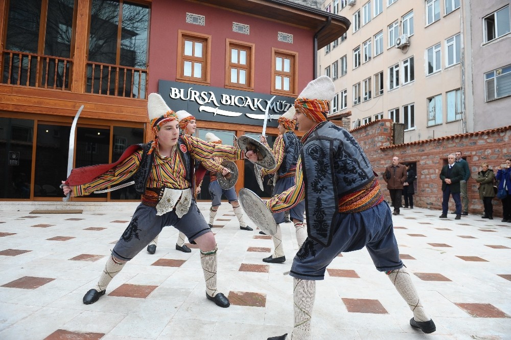 Kılıç Kalkandan 100. Yıla Özel Gösteri