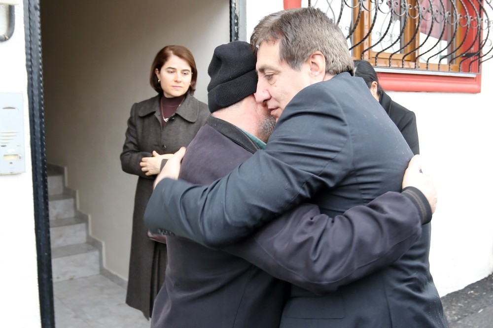 Küçük Ailesinden Taziye Ziyareti