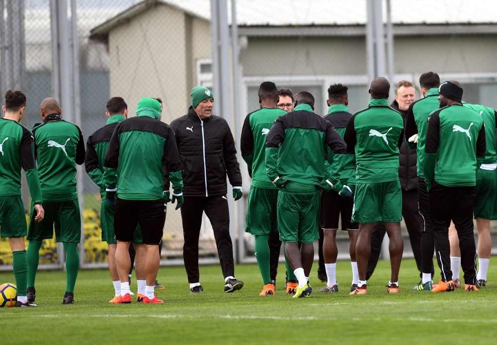 Le Guen, Kader Maçı Öncesi Özlücede Kapıları Kapattı