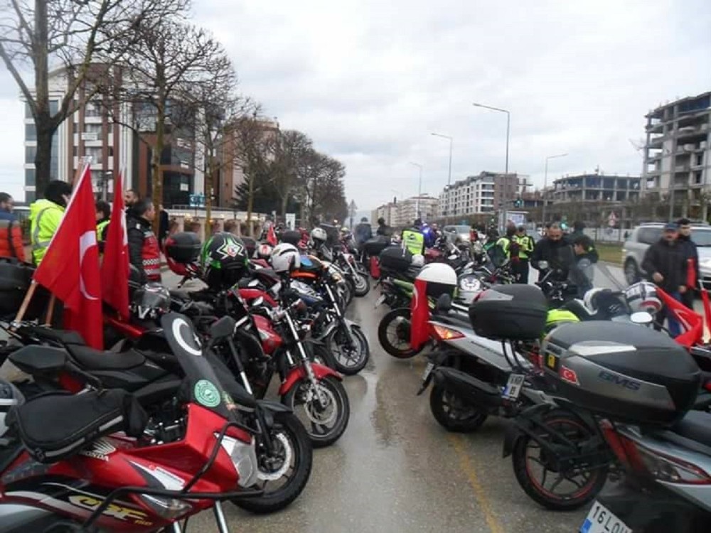 Motorlarını Şehitler İçin Sürdüler